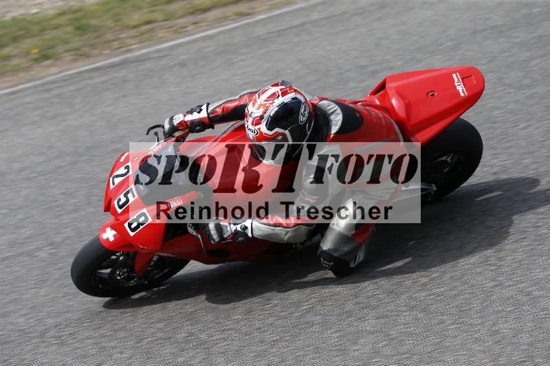 /10 20.04.2026  Pluess Moto Sport ADR/Freies Fahren/258